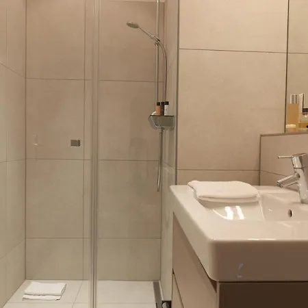 - Franklinstrasse شقة فندقية