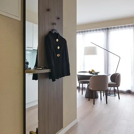 Hotel apartamentowy - Franklinstrasse 3*