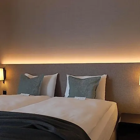 - Franklinstrasse Apartahotel