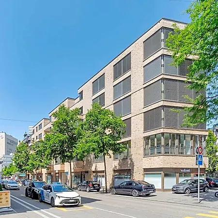 - Franklinstrasse