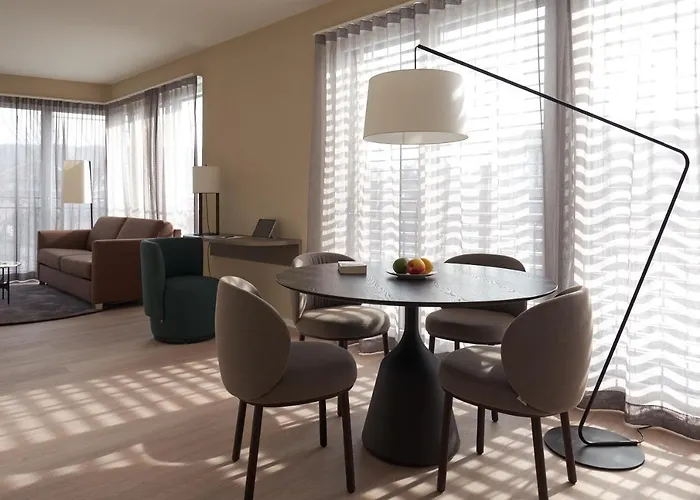 Ξενοδοχείο με διαμερίσματα - Franklinstrasse 4*