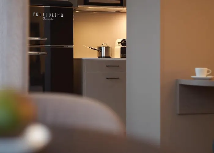 - Franklinstrasse 4* Ζυρίχη