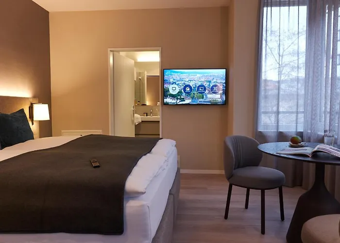 - Franklinstrasse Ξενοδοχείο με διαμερίσματα 4*